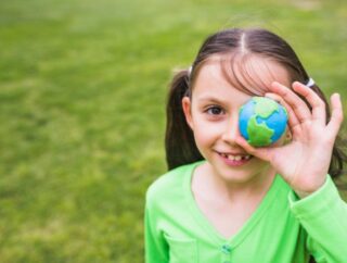 Dzieci jako ekologiczni ambasadorowie – Jak inspirować i motywować do działań na rzecz recyclingu w domowym środowisku