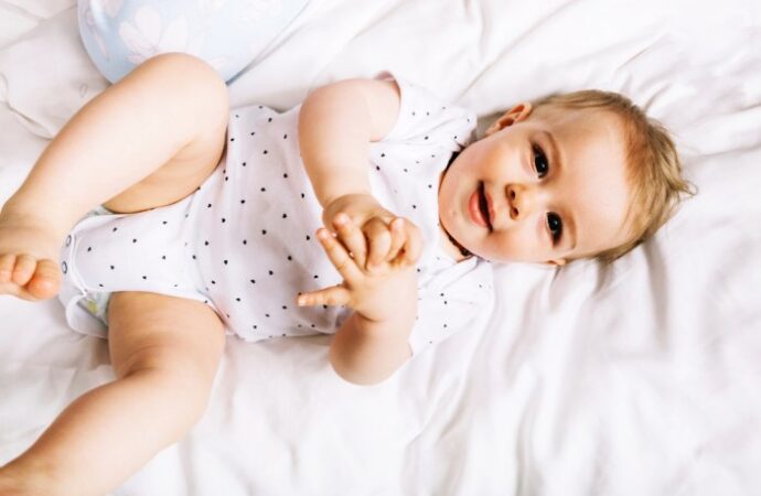 Jak uspokoić niemowlaka — sprawdzone sposoby doświadczonej mamy?