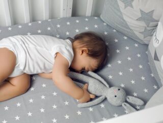 Jak ubierać dziecko do snu